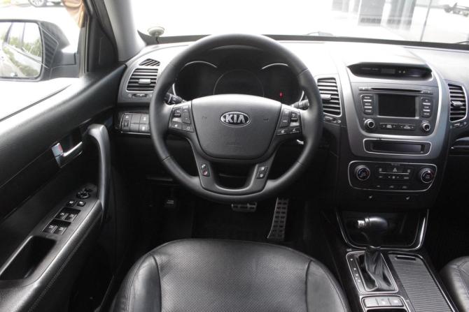 Kia Sorento II Рестайлинг с пробегом 2012 года, цена 1 390 000 рублей, 314407 км, внедорожник, Автокод Объявления