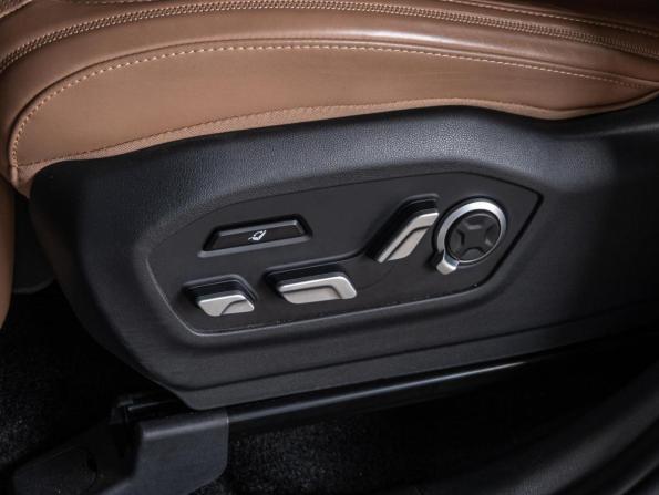 Hyundai Santa Fe IV Рестайлинг с пробегом 2023 года, цена 4 400 000 рублей, 42544 км, внедорожник, Автокод Объявления