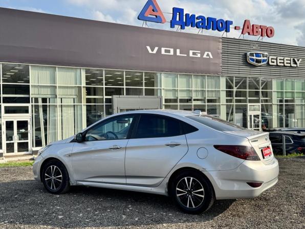 Hyundai Solaris I с пробегом 2012 года, цена 590 000 рублей, 222256 км, седан, Автокод Объявления