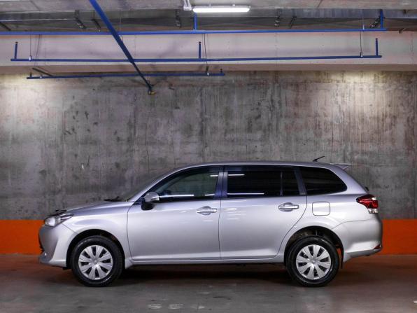 Toyota Corolla XI (E160 E170 E180) Рестайлинг 1 с пробегом 2016 года, цена 1 250 000 рублей, 146173 км, универсал, Автокод Объявления