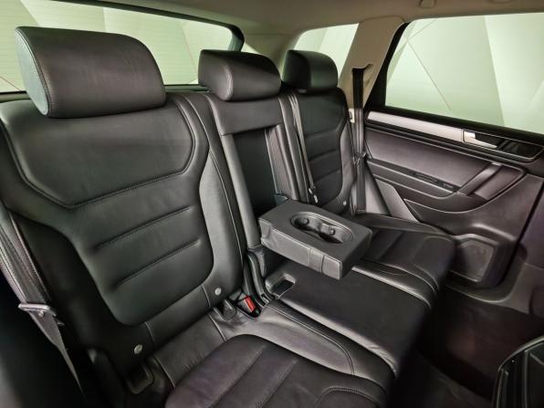 Volkswagen Touareg II Рестайлинг с пробегом 2015 года, цена 3 700 000 рублей, 61476 км, внедорожник, Автокод Объявления