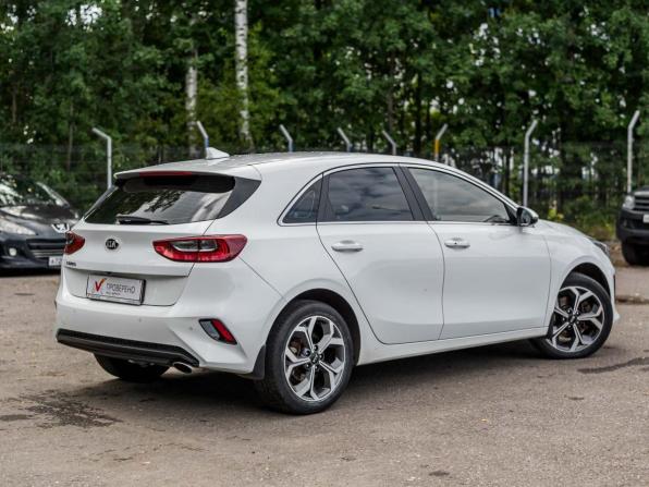 Kia Ceed III Рестайлинг с пробегом 2021 года, цена 1 560 000 рублей, 121039 км, универсал, Автокод Объявления