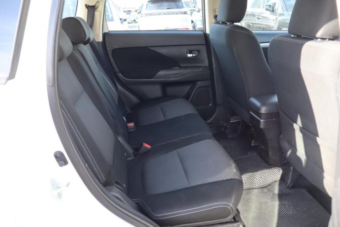 Mitsubishi Outlander III Рестайлинг 2 с пробегом 2016 года, цена 1 699 000 рублей, 157000 км, внедорожник, Автокод Объявления
