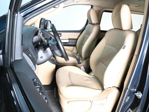 Hyundai H-1 II Рестайлинг 2 с пробегом 2020 года, цена 3 499 000 рублей, 87162 км, минивэн, Автокод Объявления