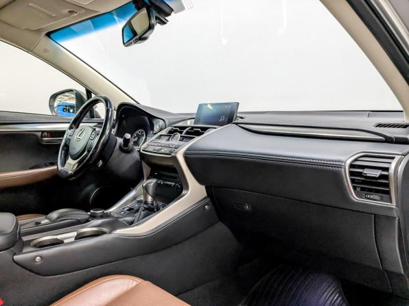 Lexus NX I с пробегом 2017 года, цена 2 990 000 рублей, 146573 км, внедорожник, Автокод Объявления