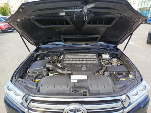 Toyota Land Cruiser 200 Series Рестайлинг 2 с пробегом 2018 года, цена 6 990 000 рублей, 215527 км, внедорожник, Автокод Объявления