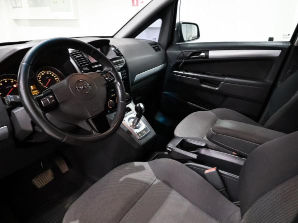 Opel Zafira B Рестайлинг с пробегом 2011 года, цена 795 000 рублей, 184313 км, компактвэн, Автокод Объявления