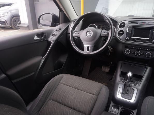 Volkswagen Tiguan I Рестайлинг с пробегом 2015 года, цена 1 143 000 рублей, 179052 км, внедорожник, Автокод Объявления