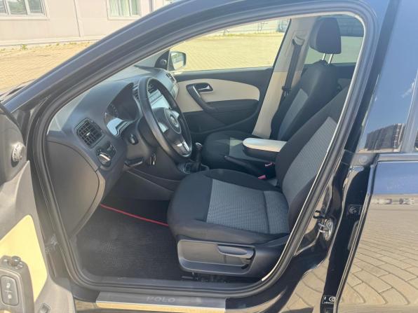 Volkswagen Polo V с пробегом 2011 года, цена 690 000 рублей, 145000 км, седан, Автокод Объявления
