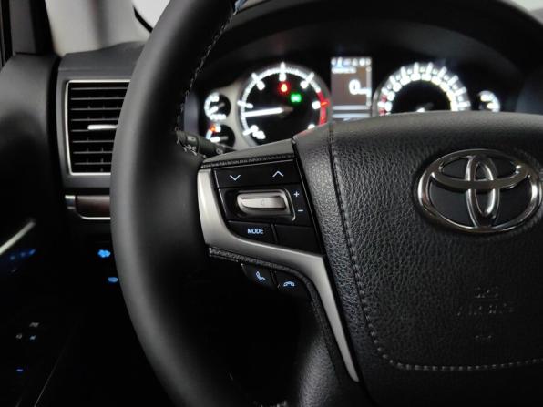 Toyota Land Cruiser 200 Series Рестайлинг 2 с пробегом 2019 года, цена 7 199 000 рублей, 129567 км, внедорожник, Автокод Объявления