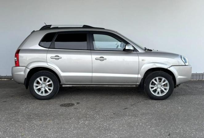 Hyundai Tucson I с пробегом 2008 года, цена 798 000 рублей, 235665 км, внедорожник, Автокод Объявления