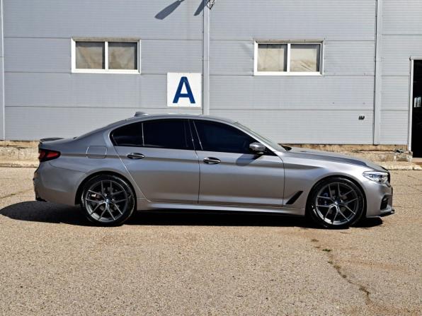 BMW 5 серии VII (G30/G31/G38) с пробегом 2018 года, цена 4 380 000 рублей, 128700 км, седан, Автокод Объявления