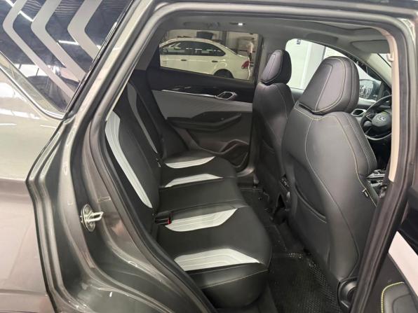 Geely Coolray I Рестайлинг с пробегом 2023 года, цена 2 077 000 рублей, 27700 км, внедорожник, Автокод Объявления