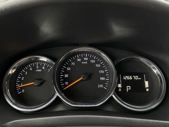 Renault Sandero II Рестайлинг с пробегом 2020 года, цена 1 030 000 рублей, 126657 км, хэтчбек, Автокод Объявления