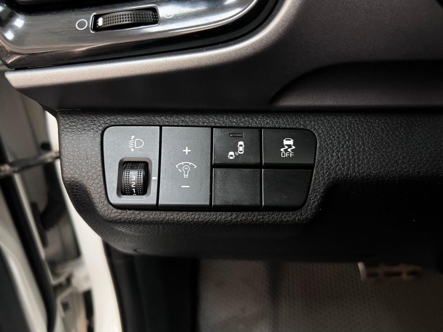 Kia Stonic I Тверь  - изображение 17