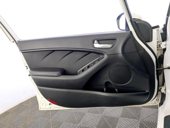 Kia Cerato III Рестайлинг (Classic) с пробегом 2018 года, цена 1 050 000 рублей, 177178 км, седан, Автокод Объявления