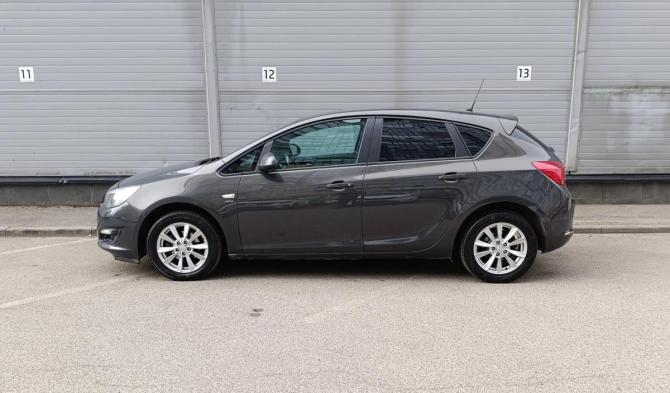 Opel Astra J Рестайлинг с пробегом 2013 года, цена 639 000 рублей, 185383 км, хэтчбек, Автокод Объявления
