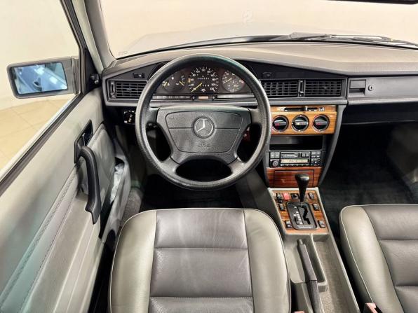 Mercedes-Benz 190 (W201) с пробегом 1984 года, цена 1 750 000 рублей, 91000 км, седан, Автокод Объявления
