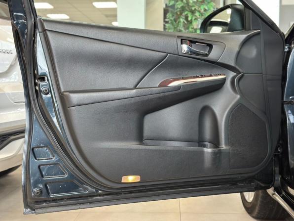 Toyota Camry VII (XV50) с пробегом 2013 года, цена 1 499 000 рублей, 319800 км, седан, Автокод Объявления