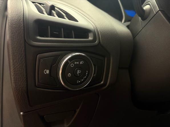 Ford Focus III с пробегом 2011 года, цена 715 900 рублей, 205000 км, хэтчбек, Автокод Объявления