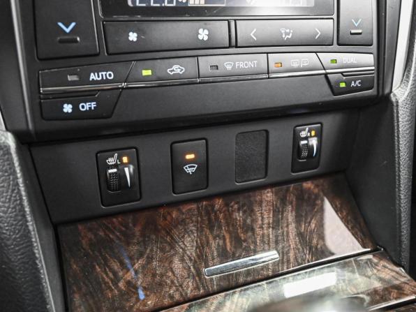 Toyota Camry VII (XV50) Рестайлинг с пробегом 2016 года, цена 2 369 000 рублей, 135374 км, седан, Автокод Объявления