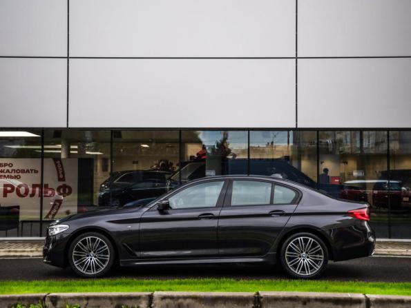 BMW 5 серии VII (G30/G31/G38) с пробегом 2017 года, цена 3 799 000 рублей, 97914 км, седан, Автокод Объявления