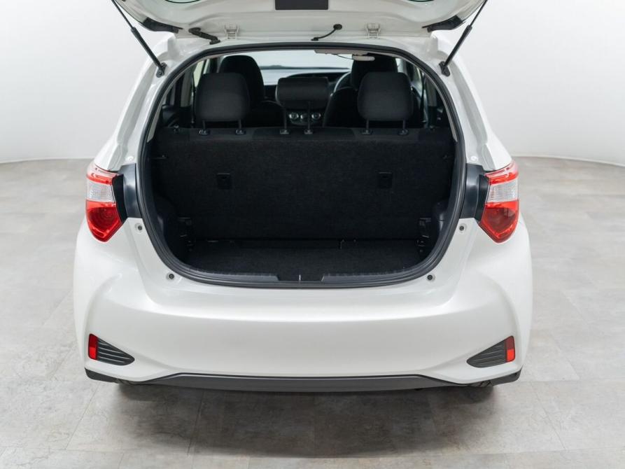 Toyota Vitz III (XP130) Рестайлинг 2 Красноярск  - изображение 19