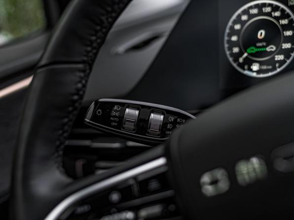 Omoda C5 I с пробегом 2023 года, цена 1 788 000 рублей, 35867 км, внедорожник, Автокод Объявления