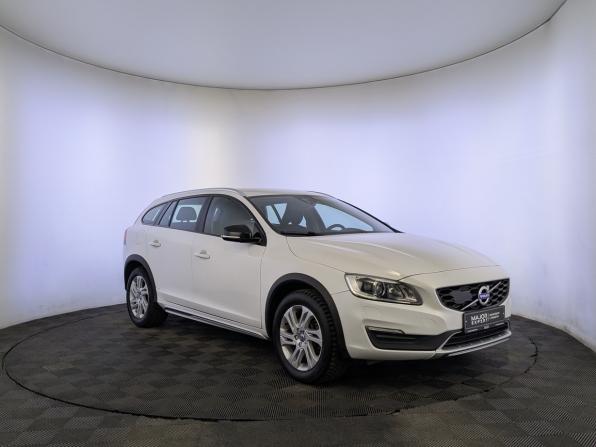 Volvo V60 Cross Country I с пробегом 2018 года, цена 2 555 000 рублей, 79719 км, универсал, Автокод Объявления