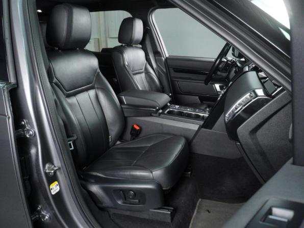Land Rover Discovery V с пробегом 2018 года, цена 3 769 000 рублей, 181825 км, внедорожник, Автокод Объявления