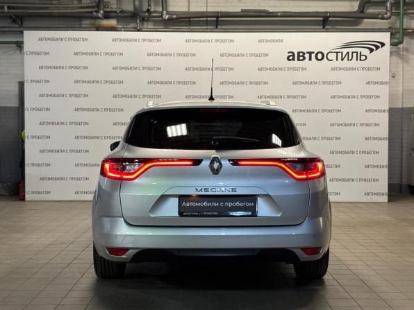 Renault Megane IV с пробегом 2018 года, цена 1 199 000 рублей, 157211 км, универсал, Автокод Объявления