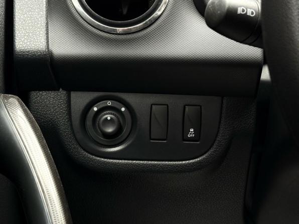Renault Logan II Рестайлинг с пробегом 2019 года, цена 1 299 000 рублей, 99342 км, седан, Автокод Объявления