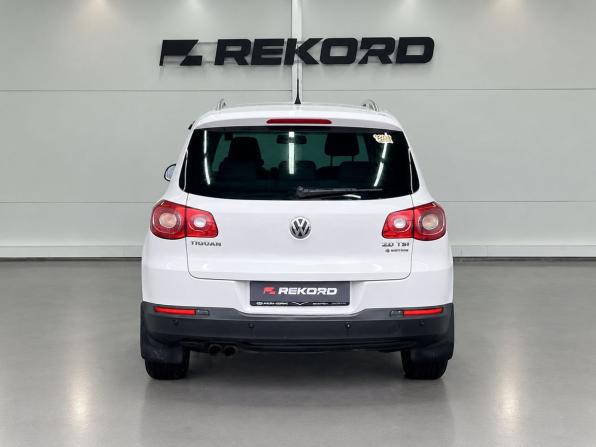 Volkswagen Tiguan I Рестайлинг с пробегом 2011 года, цена 1 039 000 рублей, 252775 км, внедорожник, Автокод Объявления