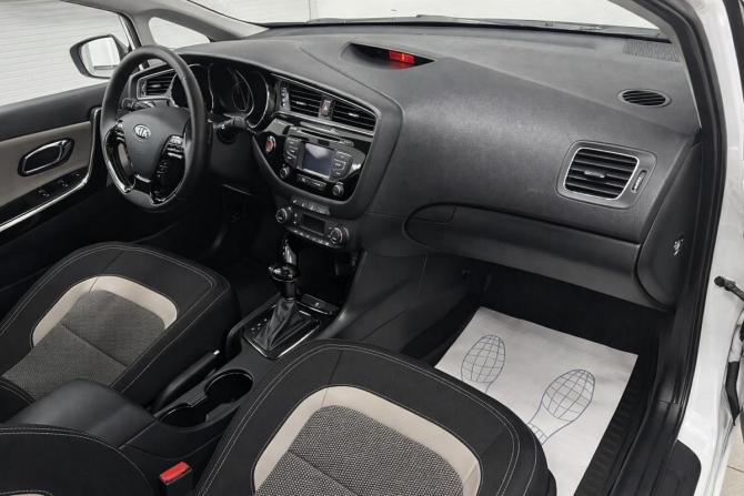 Kia Ceed II Рестайлинг с пробегом 2016 года, цена 979 000 рублей, 106495 км, универсал, Автокод Объявления