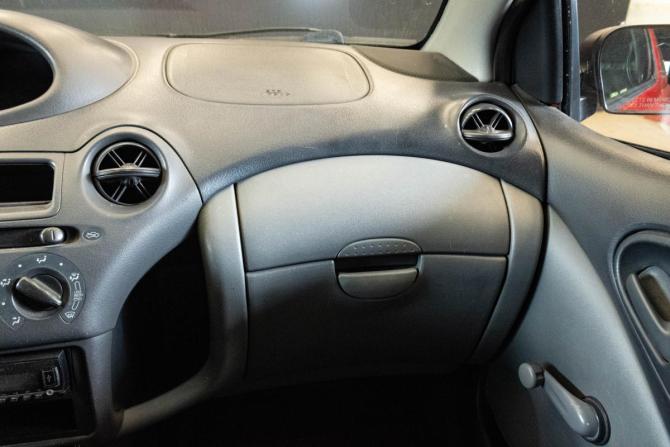 Toyota Echo с пробегом 2001 года, цена 200 000 рублей, 170370 км, хэтчбек, Автокод Объявления