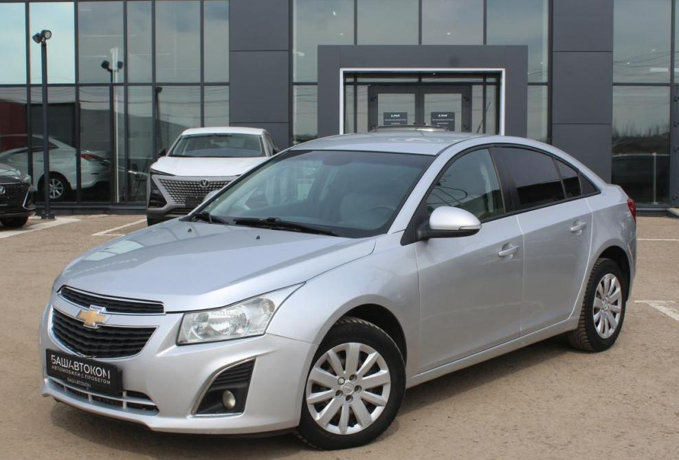 Chevrolet Cruze I Рестайлинг Октябрьский  - изображение 1
