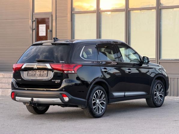 Mitsubishi Outlander III Рестайлинг 2 с пробегом 2018 года, цена 2 729 000 рублей, 116085 км, внедорожник, Автокод Объявления