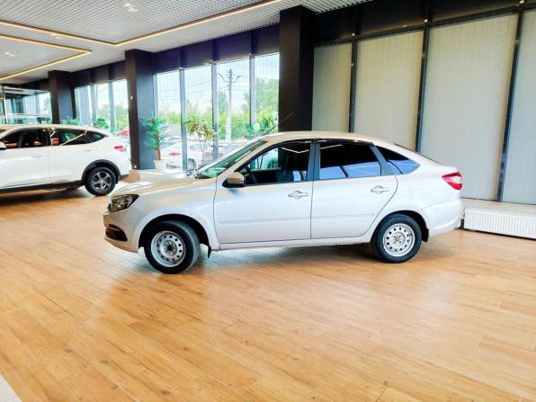 Lada (ВАЗ) Granta I Рестайлинг с пробегом 2024 года, цена 867 000 рублей, 33732 км, лифтбек, Автокод Объявления
