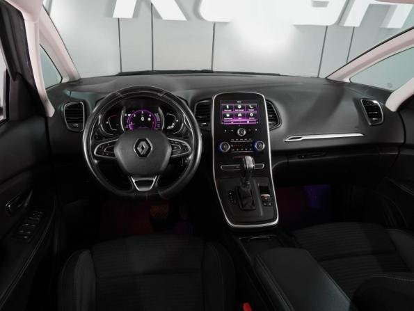 Renault Scenic IV с пробегом 2018 года, цена 1 640 000 рублей, 157065 км, компактвэн, Автокод Объявления