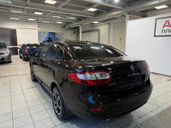Renault Fluence I Рестайлинг с пробегом 2014 года, цена 749 000 рублей, 221131 км, седан, Автокод Объявления