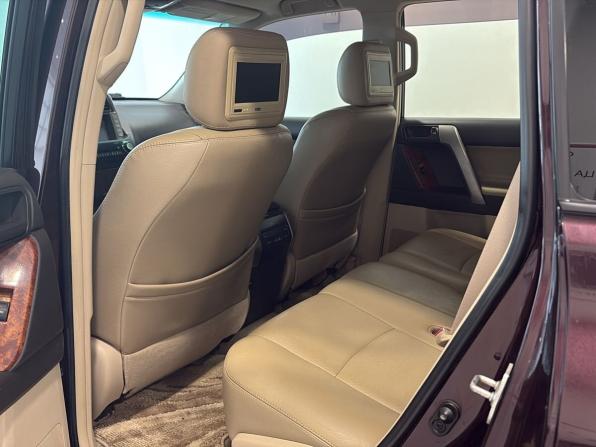 Toyota Land Cruiser Prado 150 Series с пробегом 2011 года, цена 2 800 000 рублей, 129108 км, внедорожник, Автокод Объявления