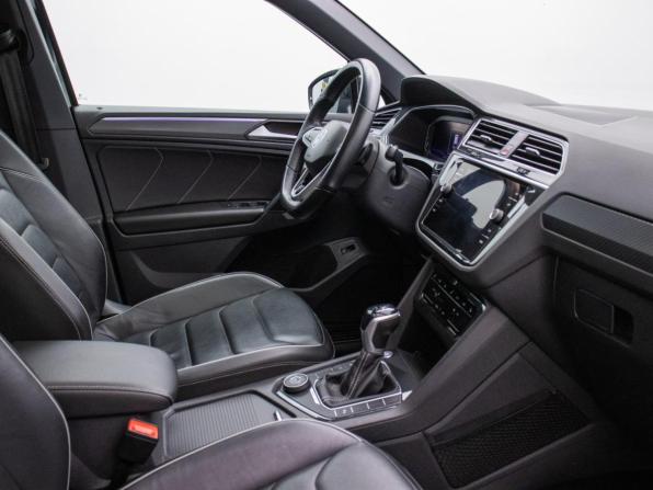 Volkswagen Tiguan II Рестайлинг с пробегом 2021 года, цена 3 995 000 рублей, 109000 км, внедорожник, Автокод Объявления