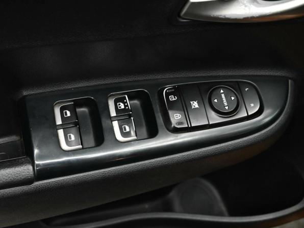 Kia Rio IV с пробегом 2017 года, цена 1 240 000 рублей, 195979 км, седан, Автокод Объявления