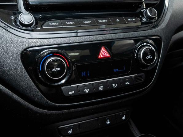 Hyundai Solaris II Рестайлинг с пробегом 2020 года, цена 1 566 000 рублей, 130298 км, седан, Автокод Объявления