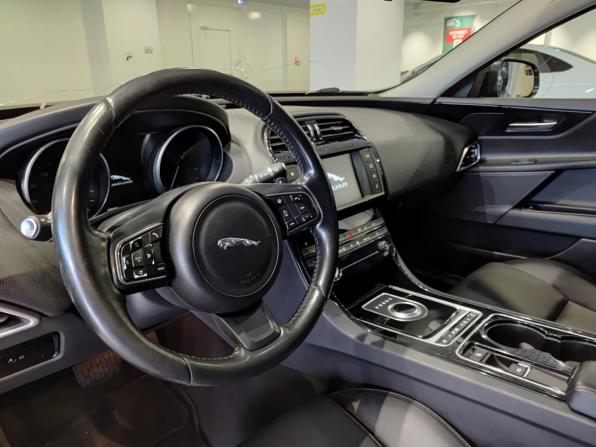 Jaguar XE I с пробегом 2016 года, цена 1 878 000 рублей, 176585 км, седан, Автокод Объявления