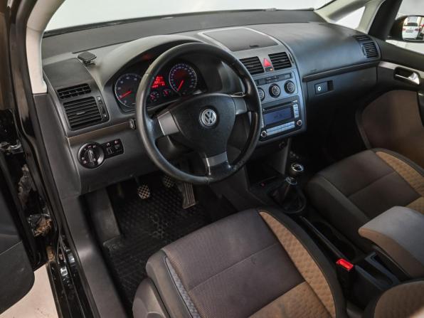 Volkswagen Touran I Рестайлинг с пробегом 2008 года, цена 829 000 рублей, 322231 км, минивэн, Автокод Объявления
