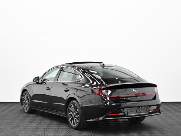 Hyundai Sonata VIII (DN8) с пробегом 2022 года, цена 2 449 000 рублей, 77000 км, седан, Автокод Объявления