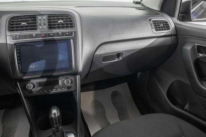 Volkswagen Polo V Рестайлинг с пробегом 2015 года, цена 1 149 000 рублей, 207000 км, седан, Автокод Объявления