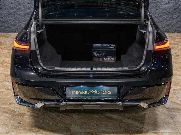 BMW 7 серии VII (G70) с пробегом 2024 года, цена 14 250 000 рублей, 23872 км, седан, Автокод Объявления