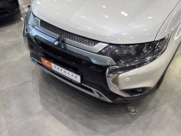 Mitsubishi Outlander III Рестайлинг 3 с пробегом 2018 года, цена 2 350 000 рублей, 151000 км, внедорожник, Автокод Объявления